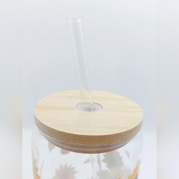 Fall Harvest Pumpkin and Sunflower 16oz Glass with Lid and Glass Straw - Picture 6 of 9